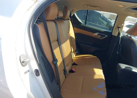 2014 Lexus Ct 200H z USA, uszkodzony, nr VIN JTHKD5BH7E2205354